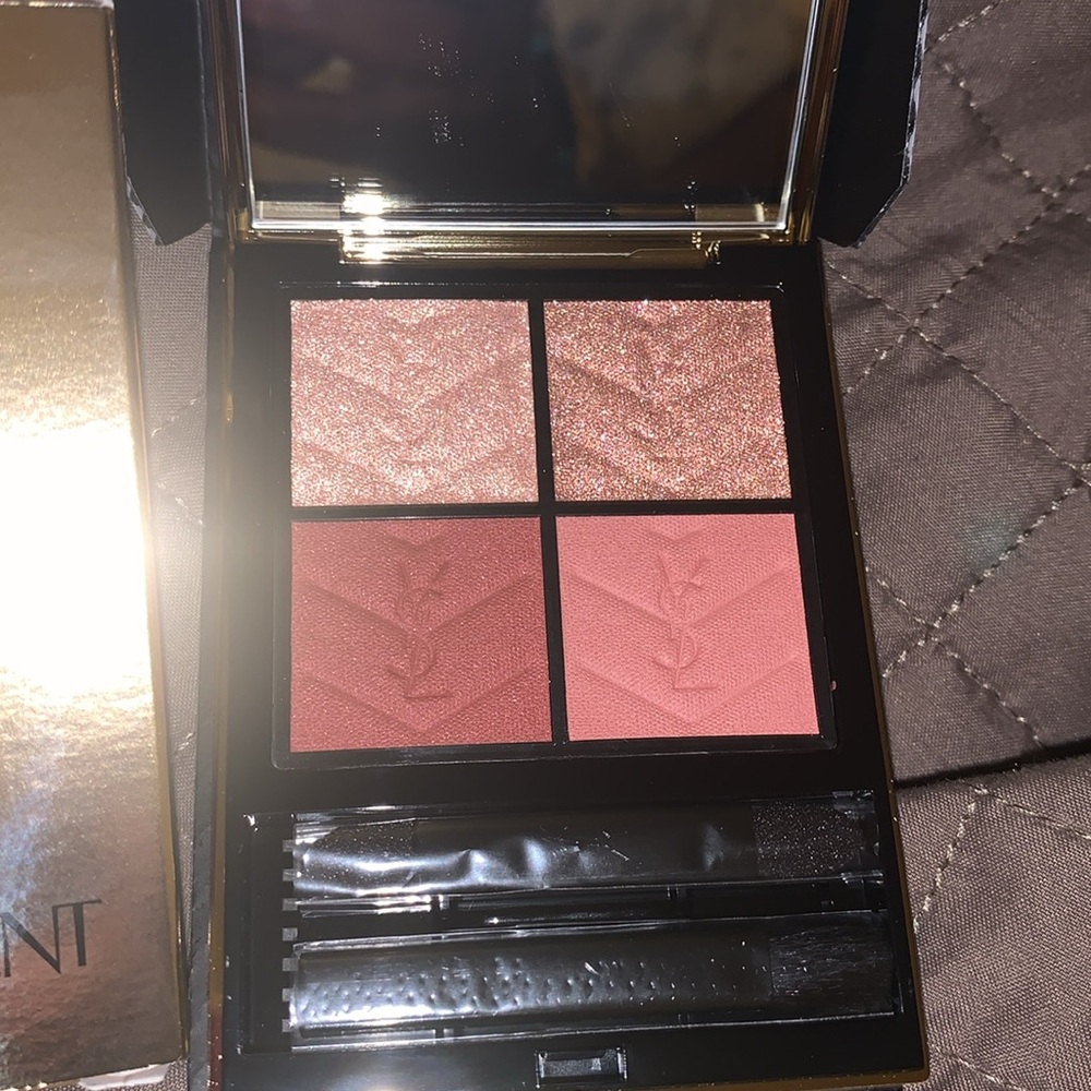 Yves Saint Laurent Medina Glow Gold Clutch - Picture 4 of 4